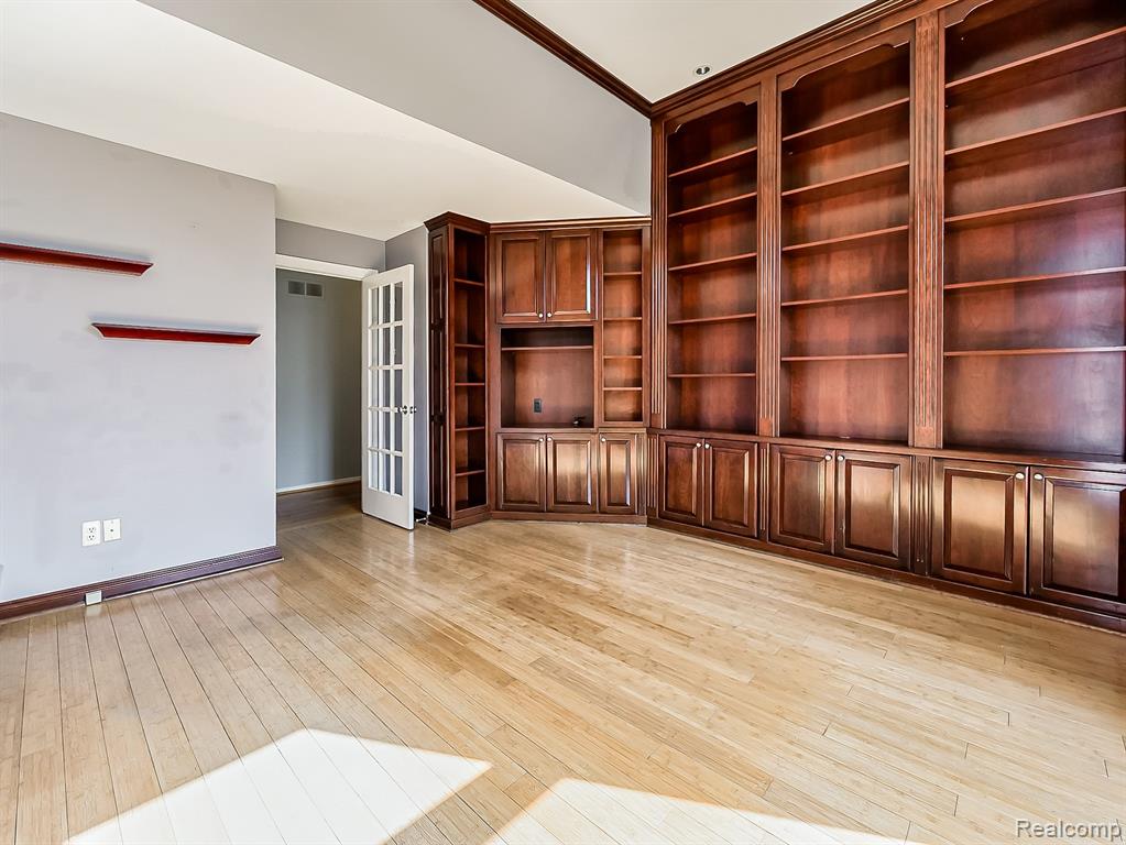 878 River Bend Drive, Rochester Hills, MI 48307 — Photo 12