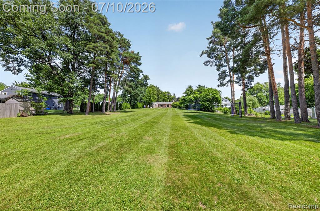 800 Hinford Avenue, Lake Orion, MI 48362 — Photo 32