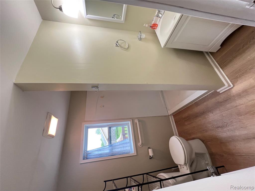 9890 Chinavare Road, Newport, MI 48166 — Photo 5
