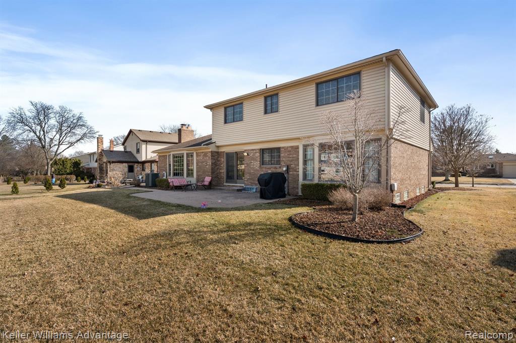 45766 PURCELL Drive, Plymouth, MI 48170 — Photo 46