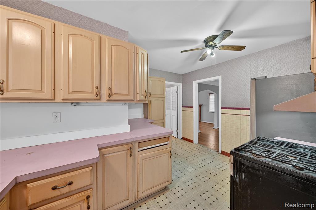 19921 Warrington Drive, Detroit, MI 48221 — Photo 15