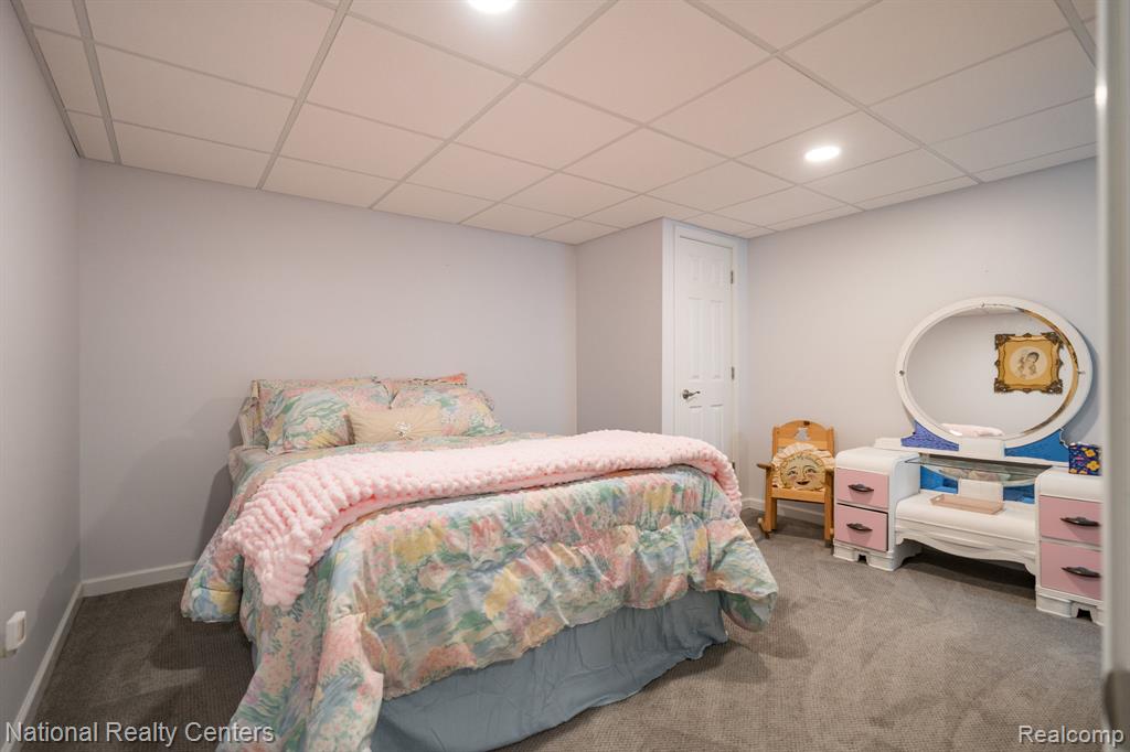 1233 Lark, Lake Orion, MI — Photo 29