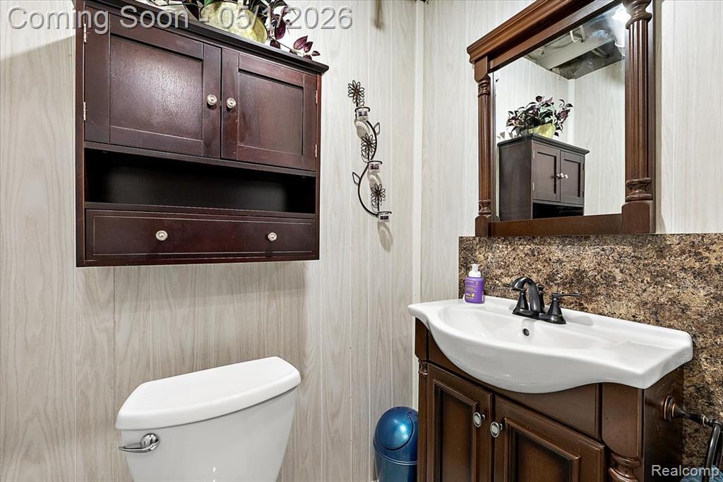 43316 Ashbury Drive, Novi, MI — Photo 45