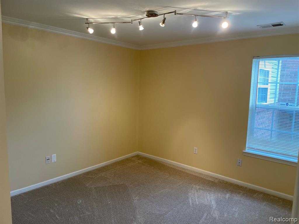 45671 GABLE Drive, Macomb, MI 48044 — Photo 21