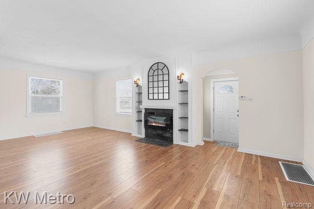 8135 REPUBLIC Avenue, Warren, MI 48089 — Photo 4