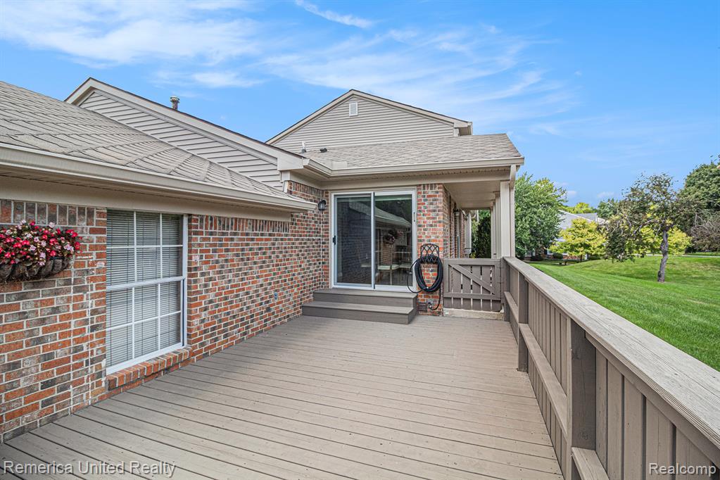 2802 Bombridge Court, Ann Arbor, MI 48104 — Photo 16