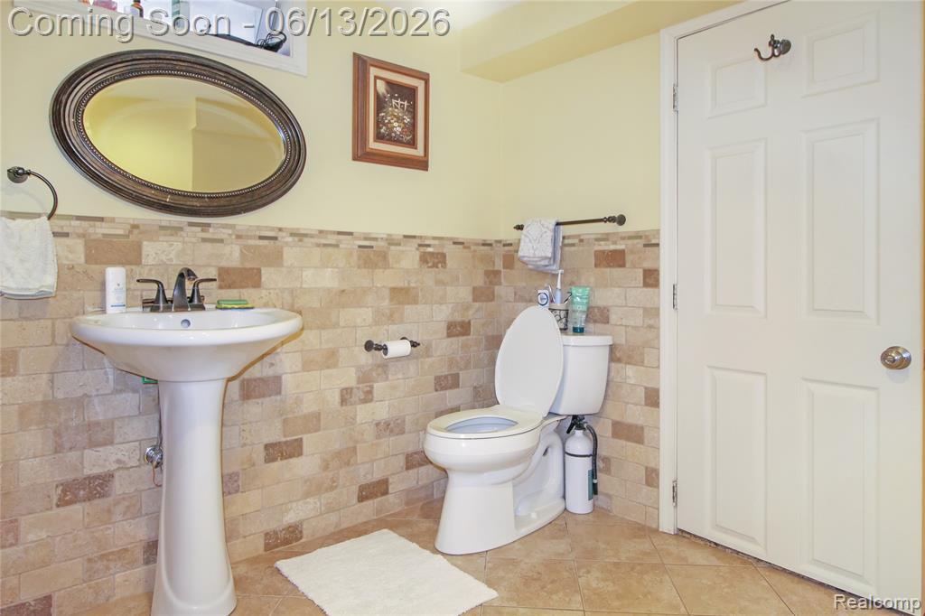 5953 Cooper Street, Taylor, MI 48180 — Photo 24