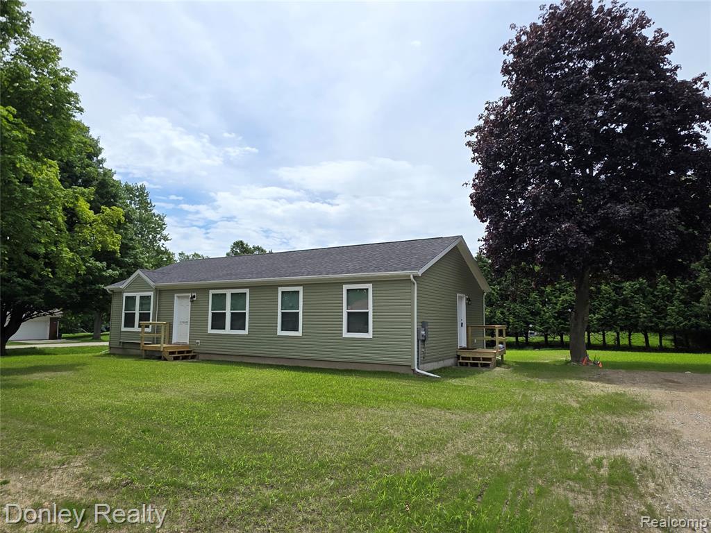 20 Hillview, Peck, MI 48466 — Photo 3