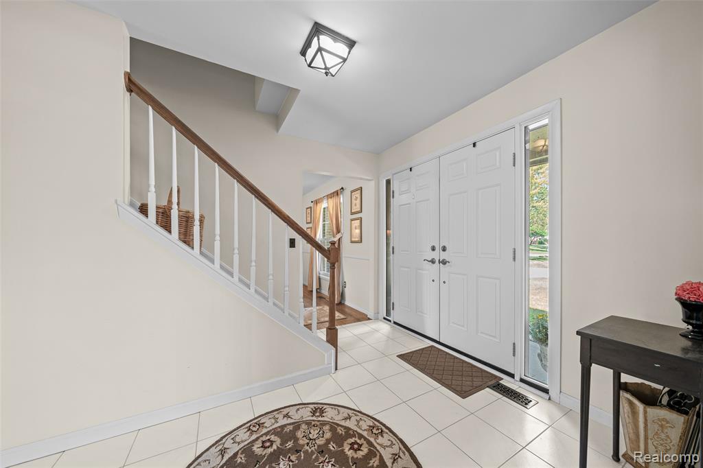 31018 Pickwick Lane, Beverly Hills, MI 48025 — Photo 7