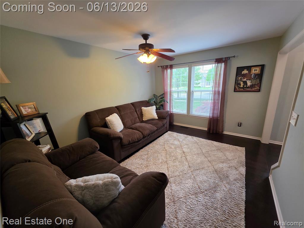 3622 Times Square Boulevard, Canton, MI 48188 — Photo 13