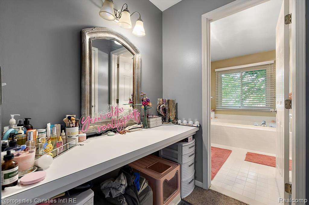 42683 Wimbleton Way, Novi, MI — Photo 25