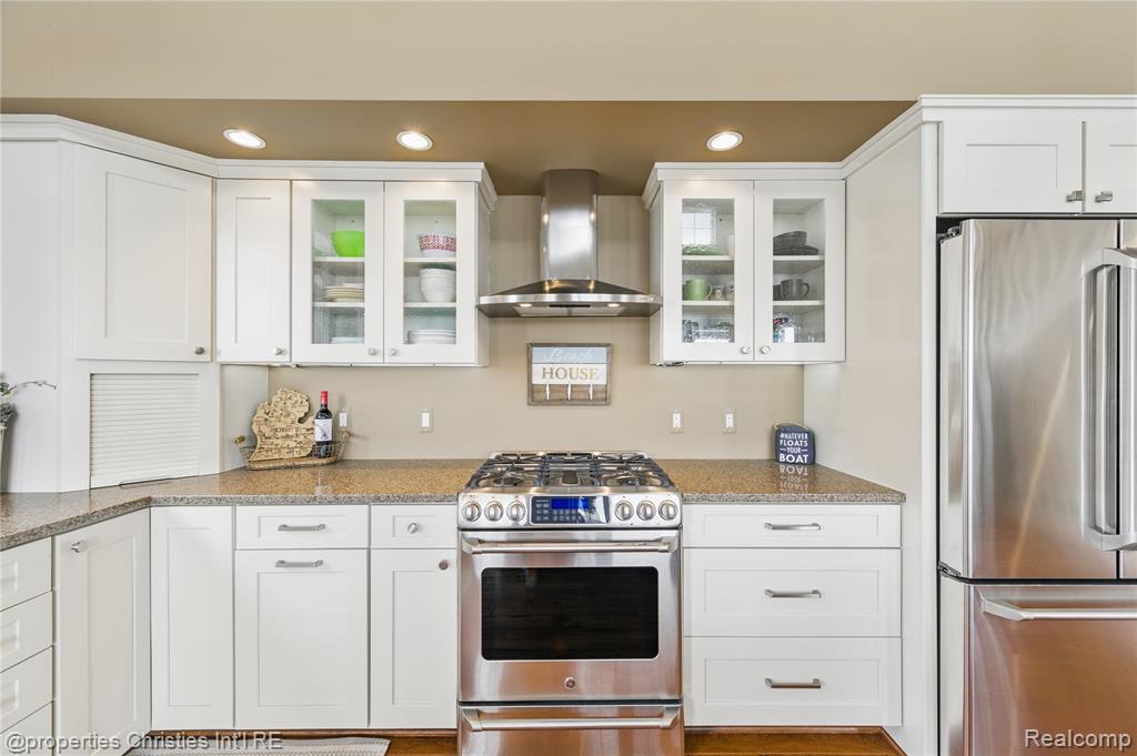 11693 Kenton Drive, Whitmore Lake, MI 48189 — Photo 8