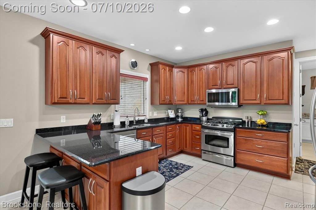 1330 Corey Cove, White Lake, MI 48383 — Photo 16