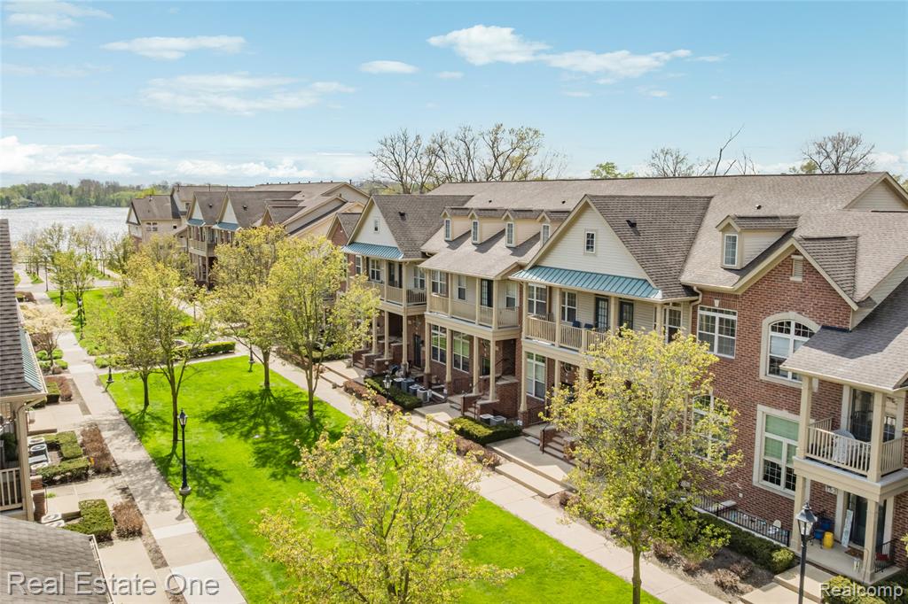 160 Sandy Lane, Walled Lake, MI 48390 — Photo 15