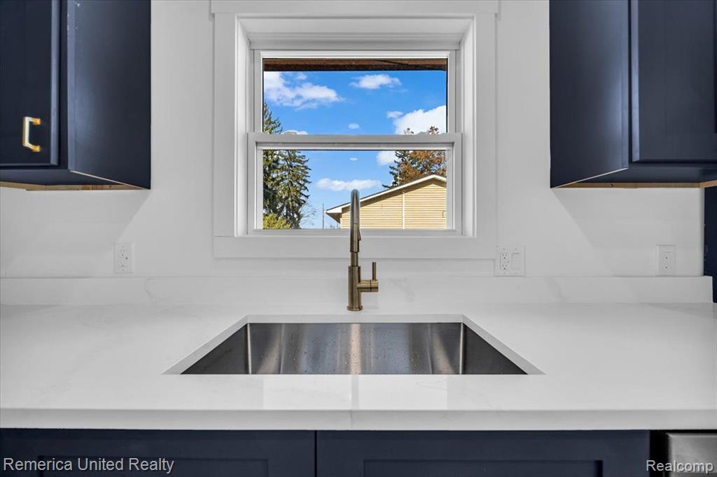 514 S Main Street, Milford, MI 48381 — Photo 10