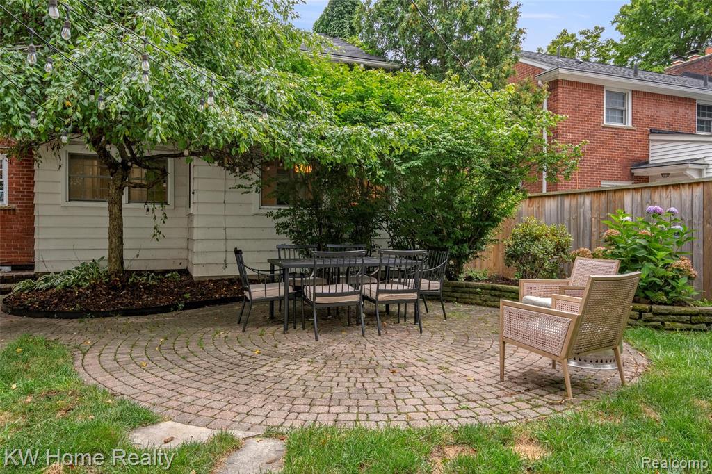 595 Kimberly Street, Birmingham, MI 48009 — Photo 53