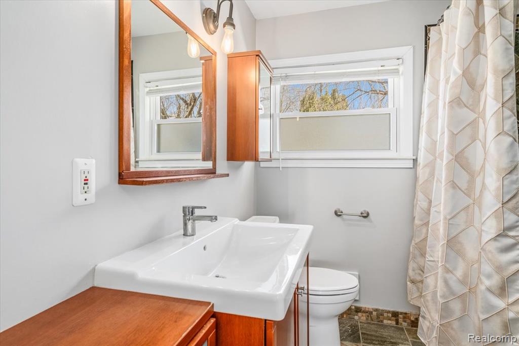 47969 Merle Court, Belleville, MI 48111 — Photo 25