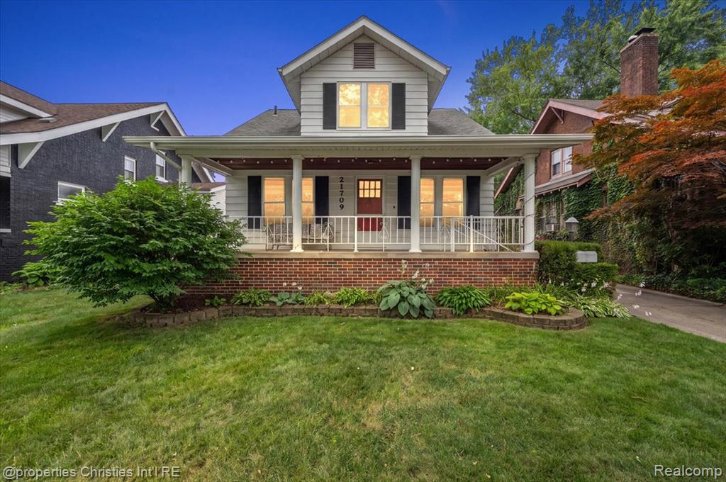 21709 Tenny Street, Dearborn, MI 48124
