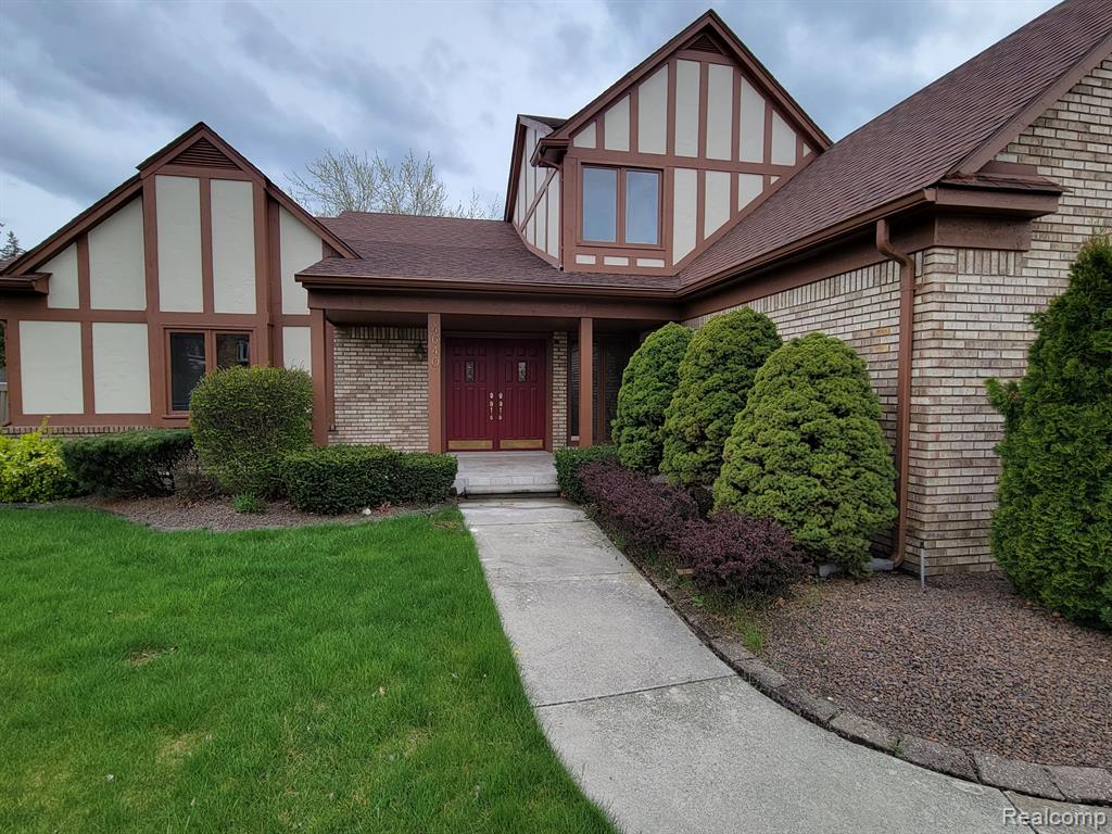4640 SINGH Drive, Sterling Heights, MI 48310 — Photo 4