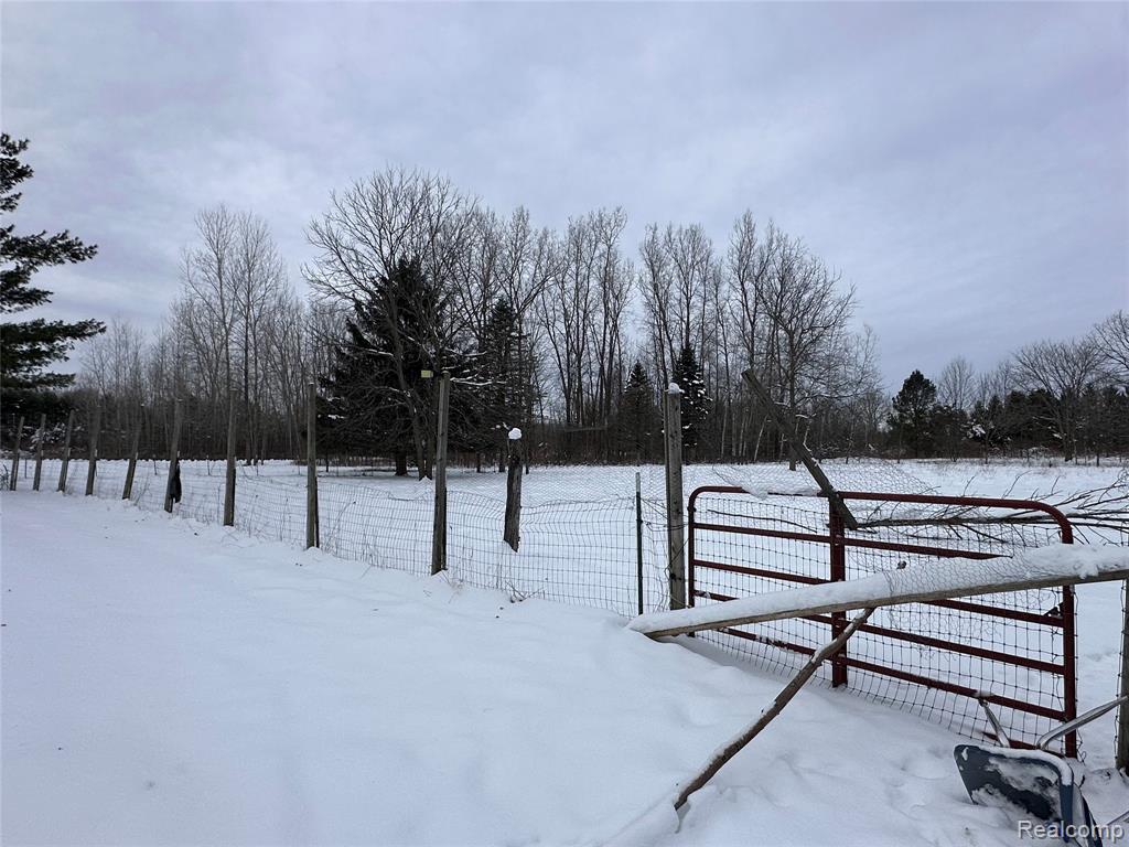 237 W Castle Road, Fostoria, MI 48435 — Photo 57
