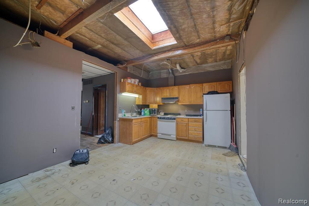 10325 Cadieux Road, Detroit, MI 48224 — Photo 22