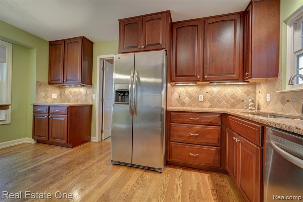 6564 Summit Ridge, Clarkston, MI — Photo 16