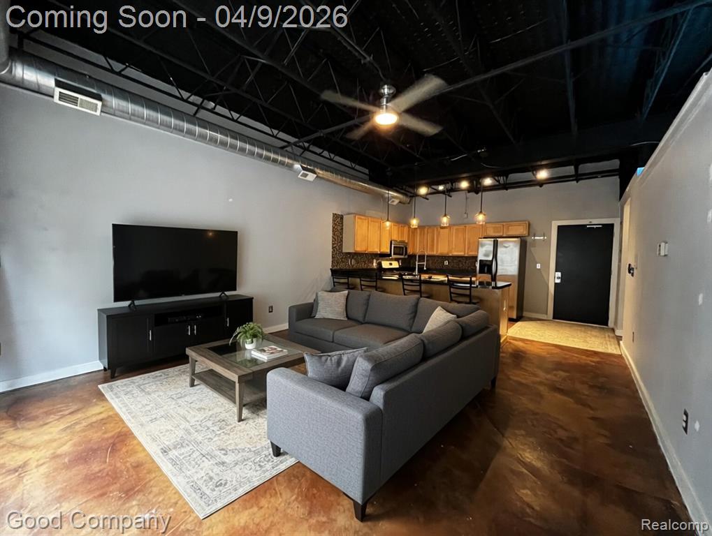98 Northbound Gratiot, 5, Mount Clemens, MI 48043 — Photo 4