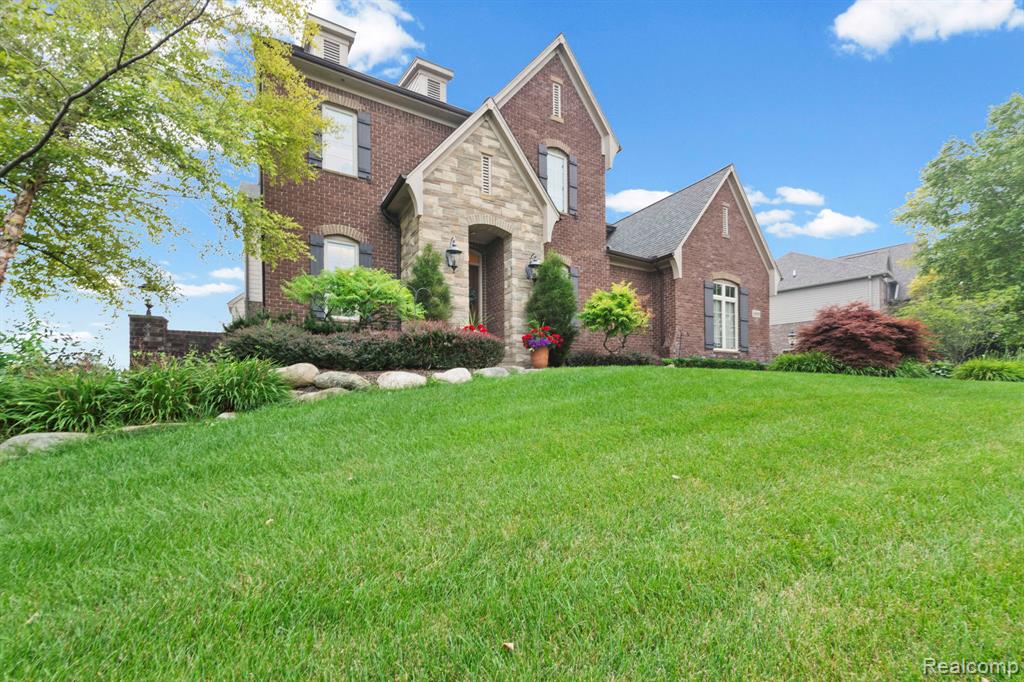 56555 Hartley Drive W, Shelby Twp, MI 48316 — Photo 4
