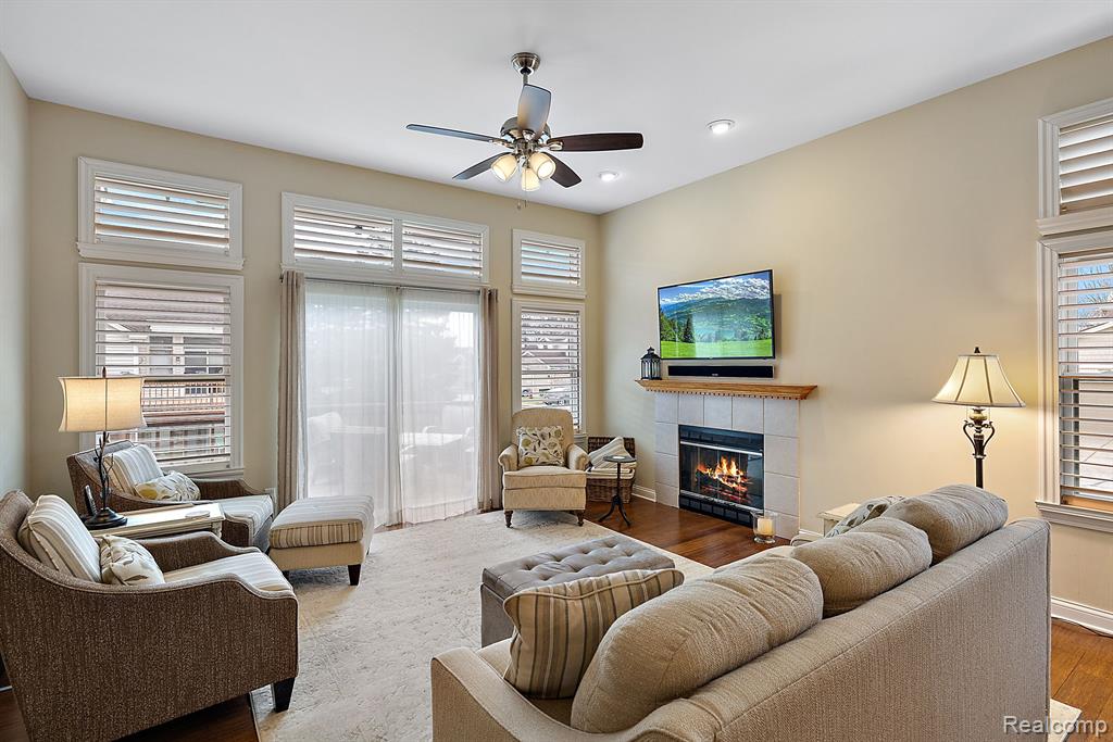626 WOODSIDE Drive, 62, Milford, MI 48381 — Photo 6