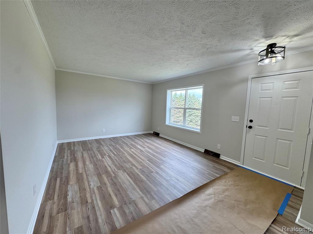 4300 Center Road, Linden, MI 48451 — Photo 4