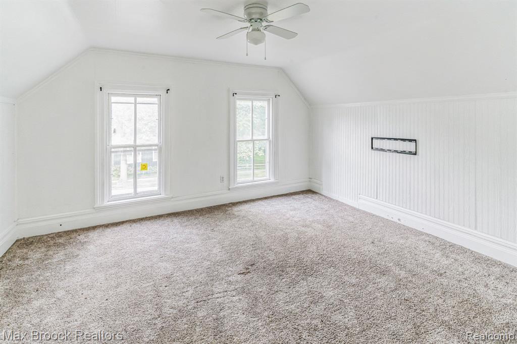 702 S BARNES Street, Mason, MI 48854 — Photo 16
