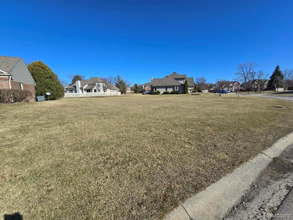 827 Carrington Boulevard, Monroe, MI 48161 — Photo 2