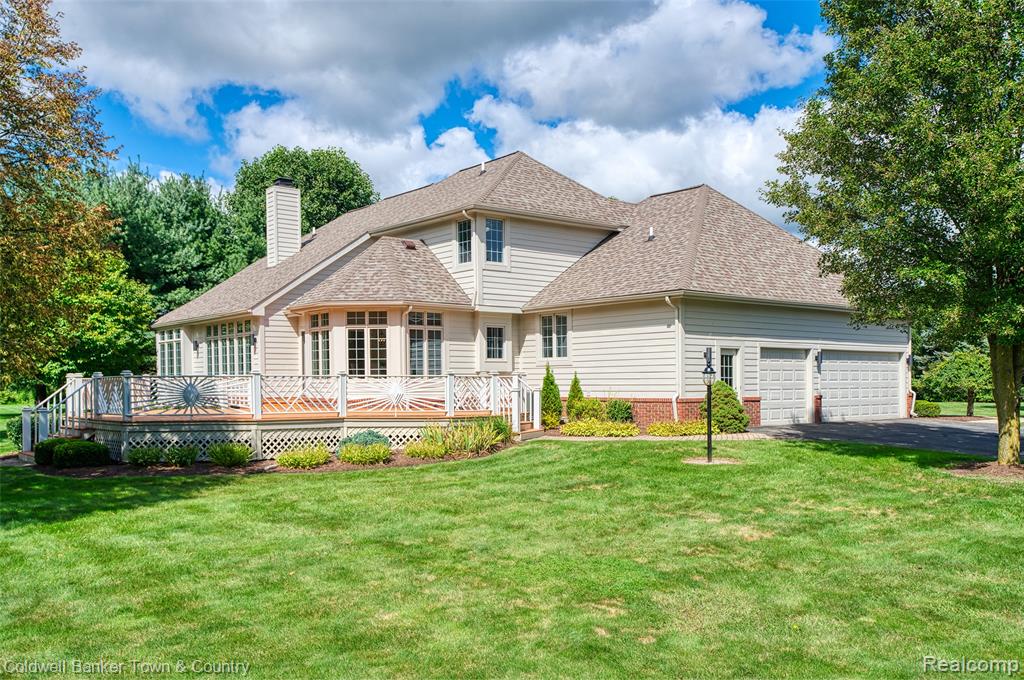 4692 Edinburgh Drive, Howell, MI 48843 — Photo 32