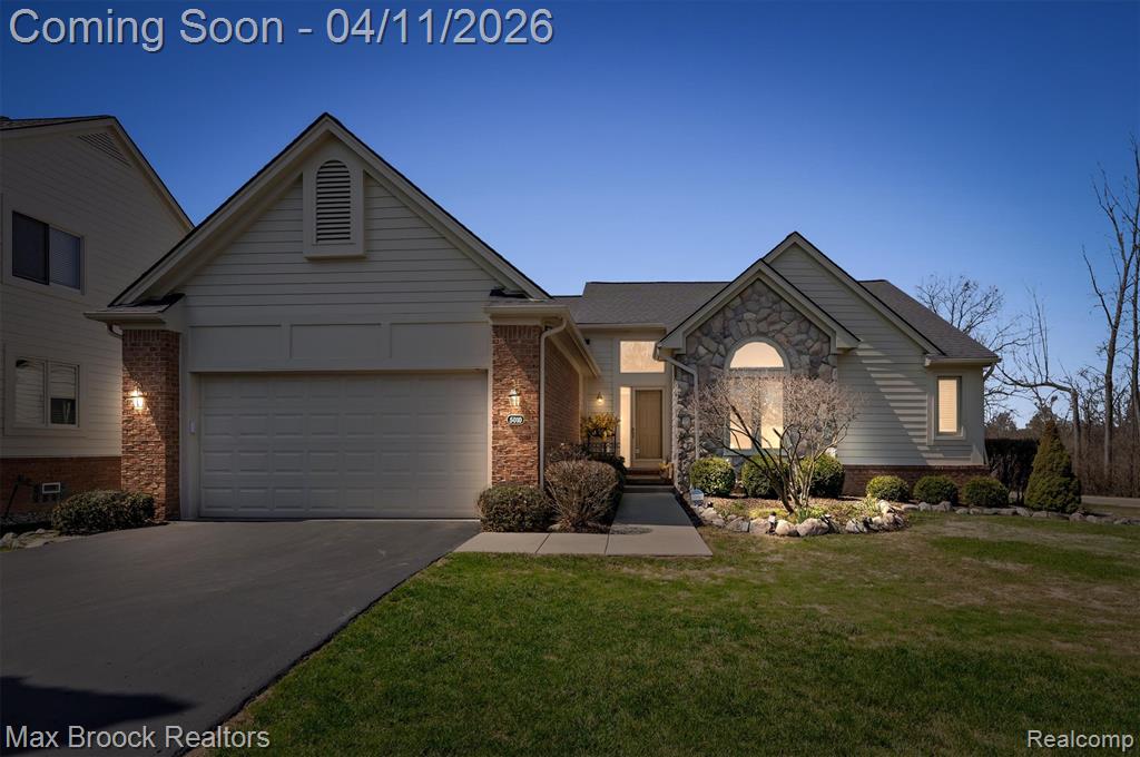 5010 Lake Vista Drive, West Bloomfield, MI 48323 — Photo 31