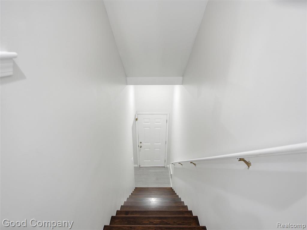 56612 Sunset Drive, Utica, MI 48316 — Photo 23