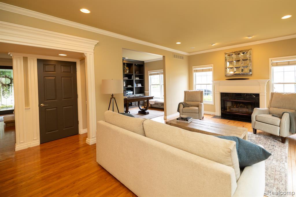 4910 Knollcrest Court, Commerce Twp, MI 48382 — Photo 23