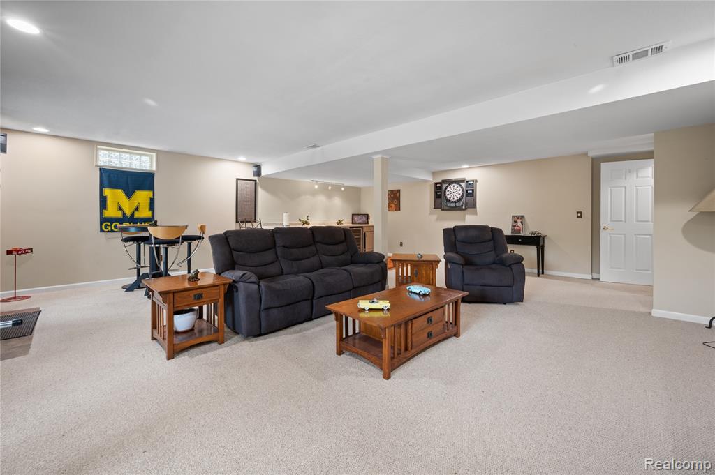 2460 Fenton Creek Lane, Fenton, MI 48430 — Photo 37