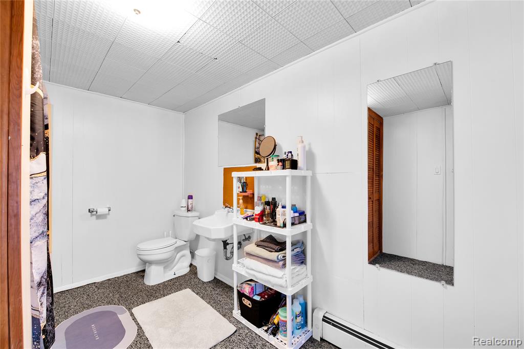 2952 PRYNNE Street, Keego Harbor, MI 48320 — Photo 29