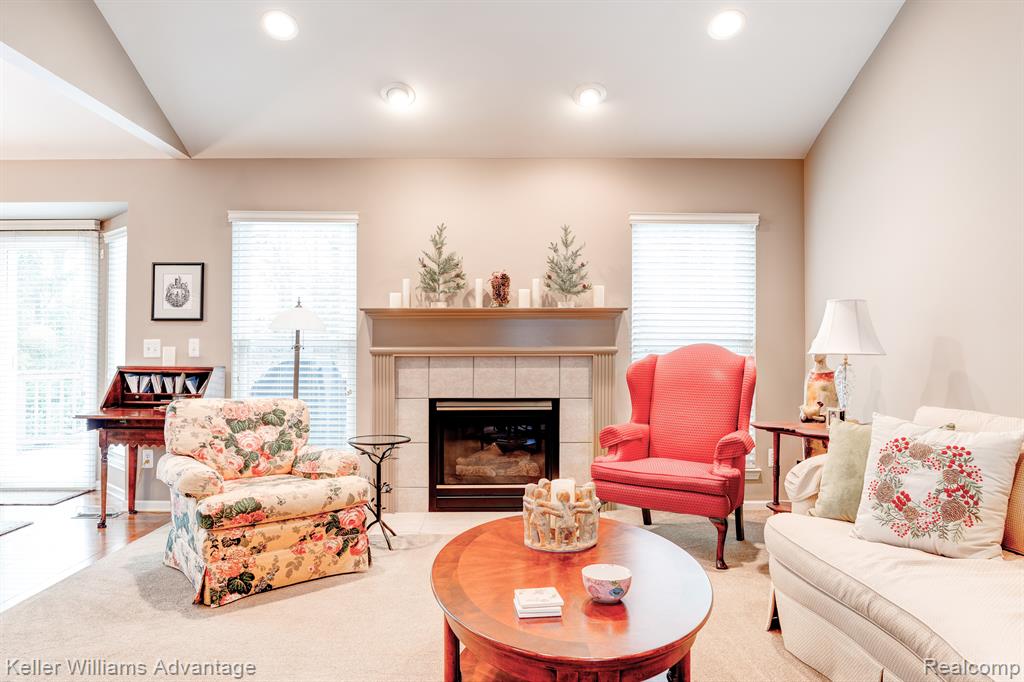 40807 Lenox Park Drive, Novi, MI 48377 — Photo 8
