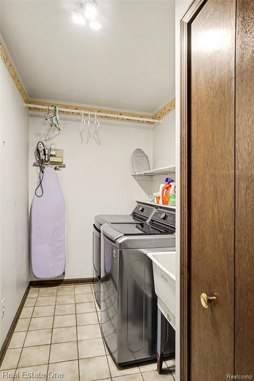 8019 Deerwood Road, Clarkston, MI 48348 — Photo 15
