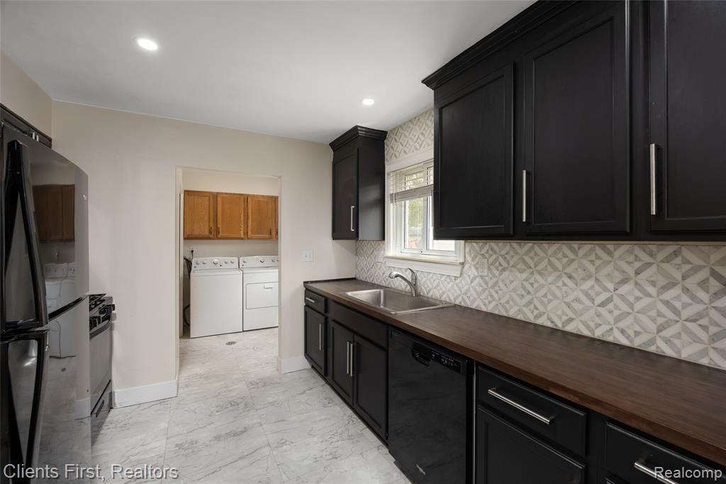 4993 Bedford Street, Dearborn Heights, MI 48125 — Photo 5
