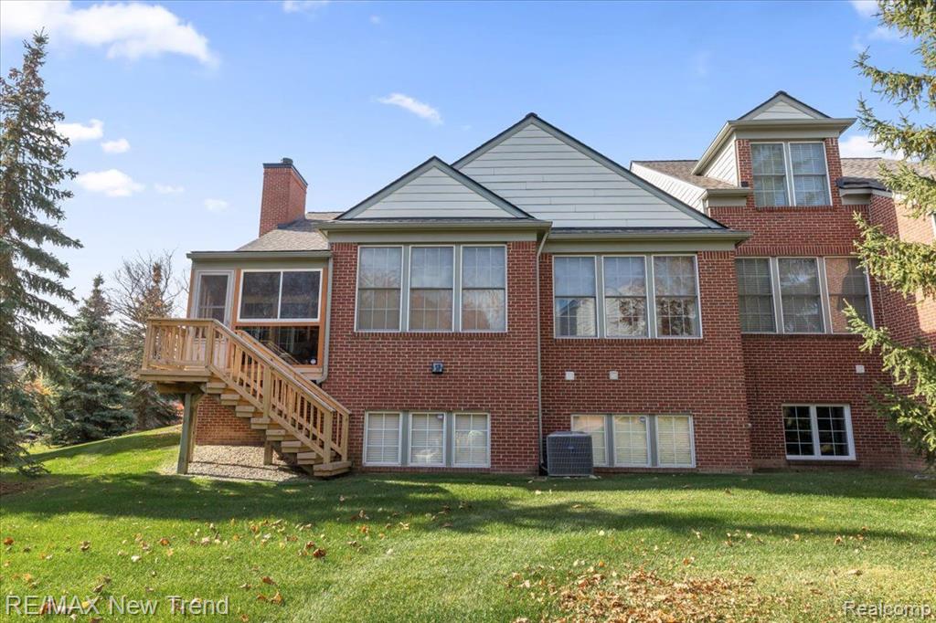 16502 CYPRESS Court, Northville, MI 48168 — Photo 35