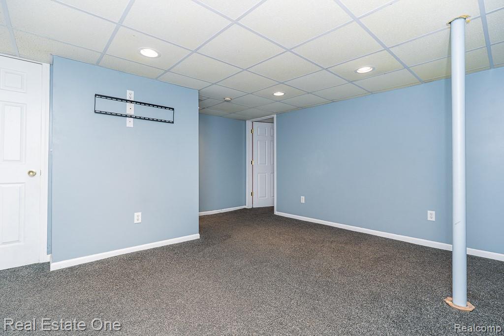 48749 Smokey Glen Court, New Baltimore, MI — Photo 19