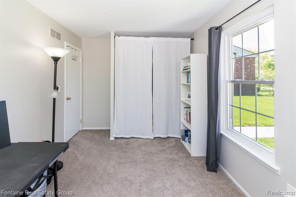 24606 BASHIAN Drive, Novi, MI — Photo 18