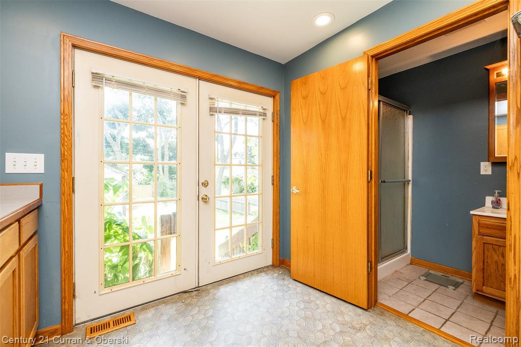 613 W Mount Hope Avenue, Lansing, MI 48910 — Photo 21