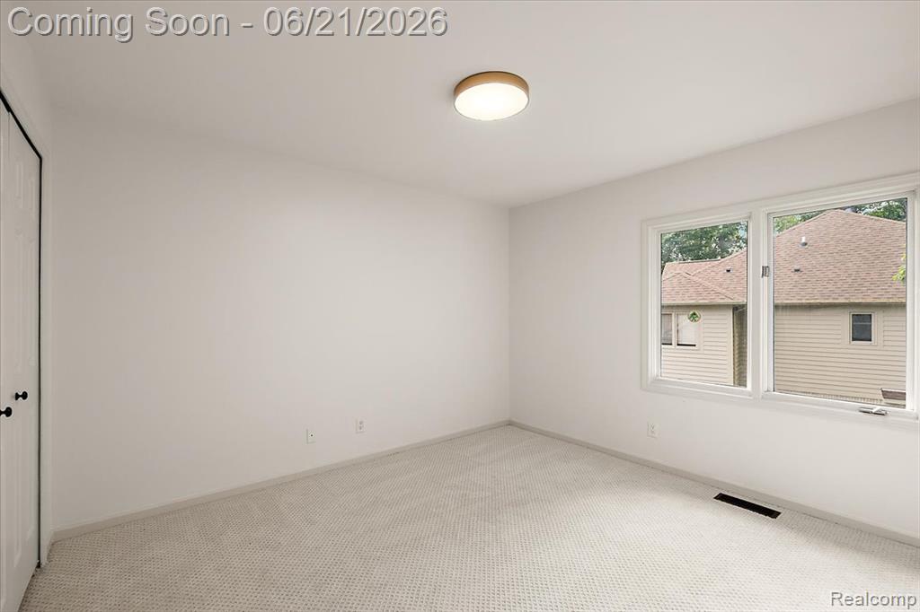 6403 W Oaks Drive, West Bloomfield, MI 48324 — Photo 64