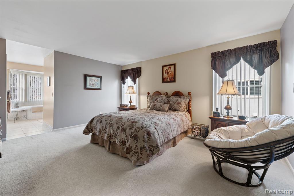 48548 Fairmont Drive, Macomb, MI 48044 — Photo 24