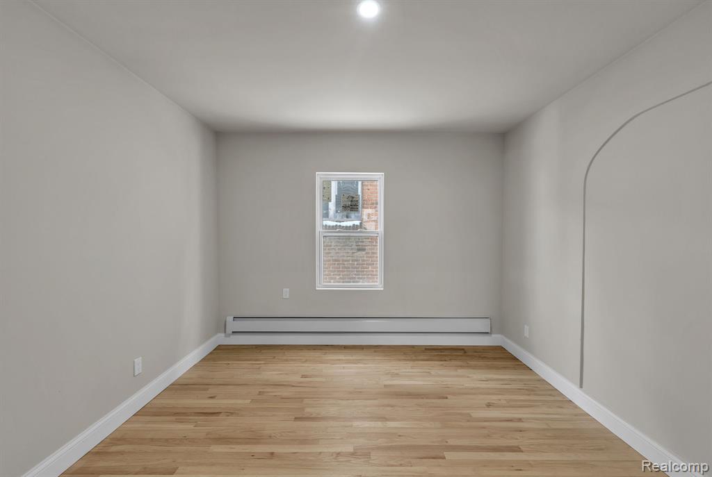 20035 Coventry Street, Highland Park, MI 48203 — Photo 8