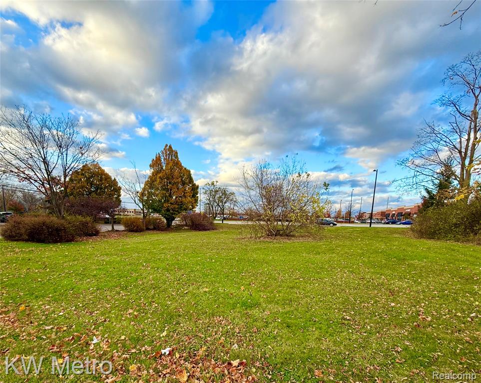 Lot 12,13 Novi Rd, Novi, MI — Photo 7