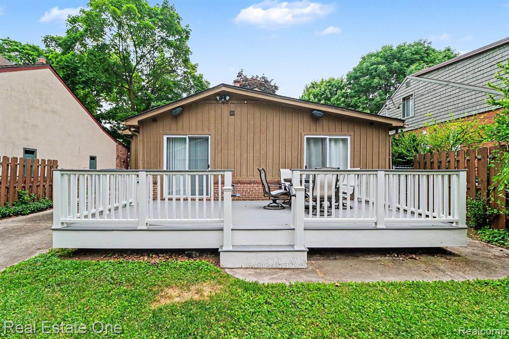 418 Austin Avenue, Royal Oak, MI 48067 — Photo 12